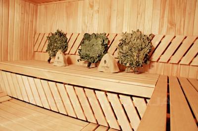 Спортивно-оздоровчий комплекс «Боксер» - лазні на воді відгуки, лазня/сауна Київ Дніпровський район Гідропарк, 800 метрів від Венеціанського моста, фото, адреса з картою проїзду.