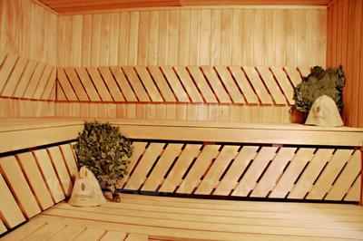 Спортивно-оздоровчий комплекс «Боксер» - лазні на воді відгуки, лазня/сауна Київ Дніпровський район Гідропарк, 800 метрів від Венеціанського моста, фото, адреса з картою проїзду.