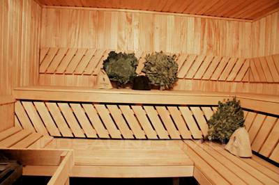 Спортивно-оздоровчий комплекс «Боксер» - лазні на воді відгуки, лазня/сауна Київ Дніпровський район Гідропарк, 800 метрів від Венеціанського моста, фото, адреса з картою проїзду.