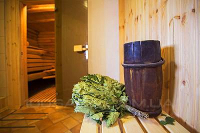 Спортивно-оздоровчий комплекс «Боксер» - лазні на воді відгуки, лазня/сауна Київ Дніпровський район Гідропарк, 800 метрів від Венеціанського моста, фото, адреса з картою проїзду.