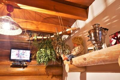 «БАНЕЧКА» на дровах в Гатном.МТеремки. відгуки, лазня/сауна Киев Голосеевский район Гатное ул. Юнацька, фото, адреса з картою проїзду.